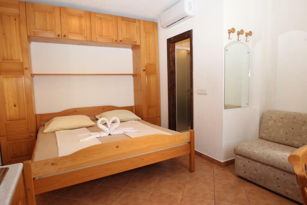 Appartments Mali Raj Vrsar Εξωτερικό φωτογραφία