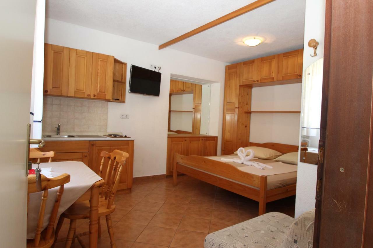 Appartments Mali Raj Vrsar Εξωτερικό φωτογραφία