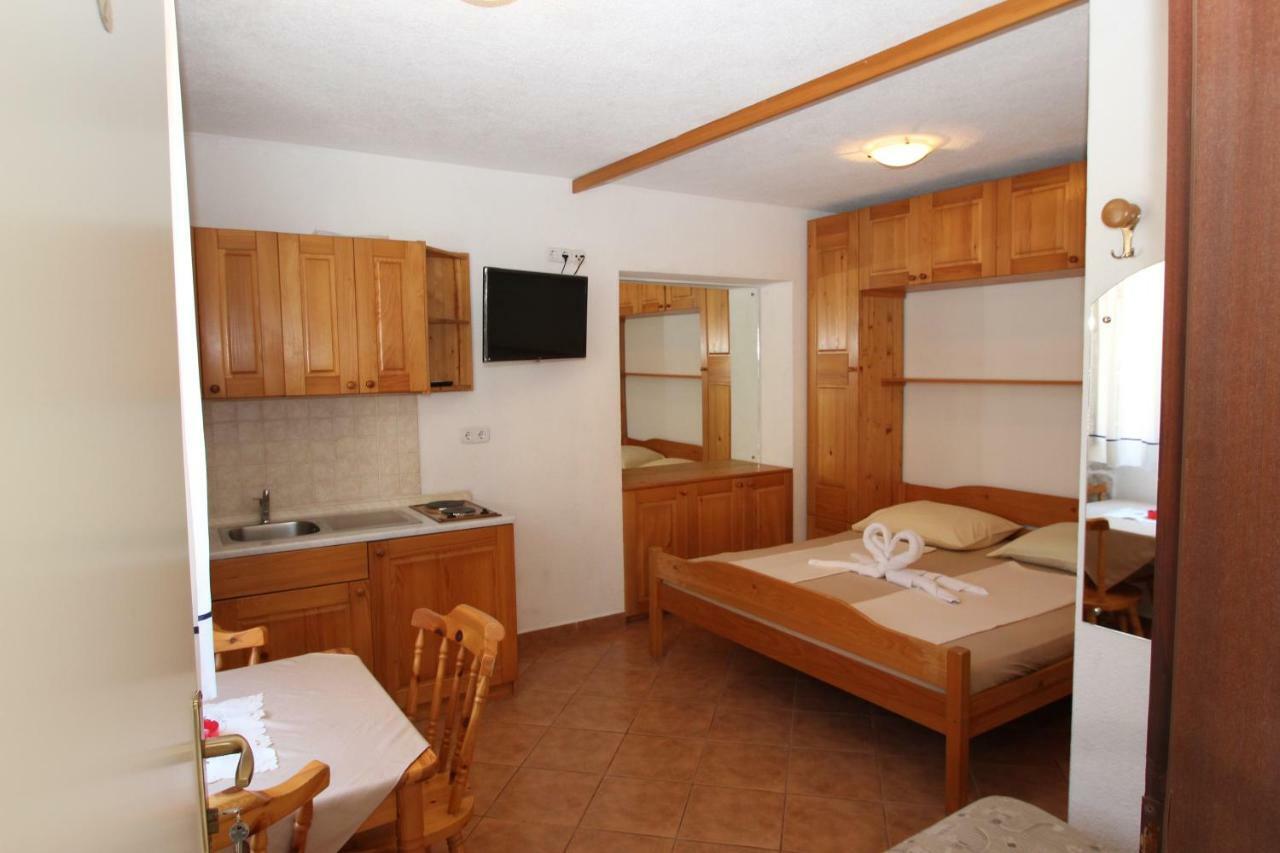 Appartments Mali Raj Vrsar Εξωτερικό φωτογραφία